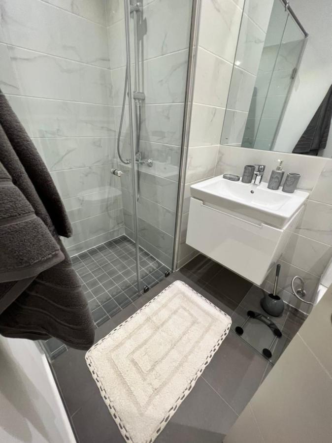 The Lennox Luxury Apartment Accra Luaran gambar