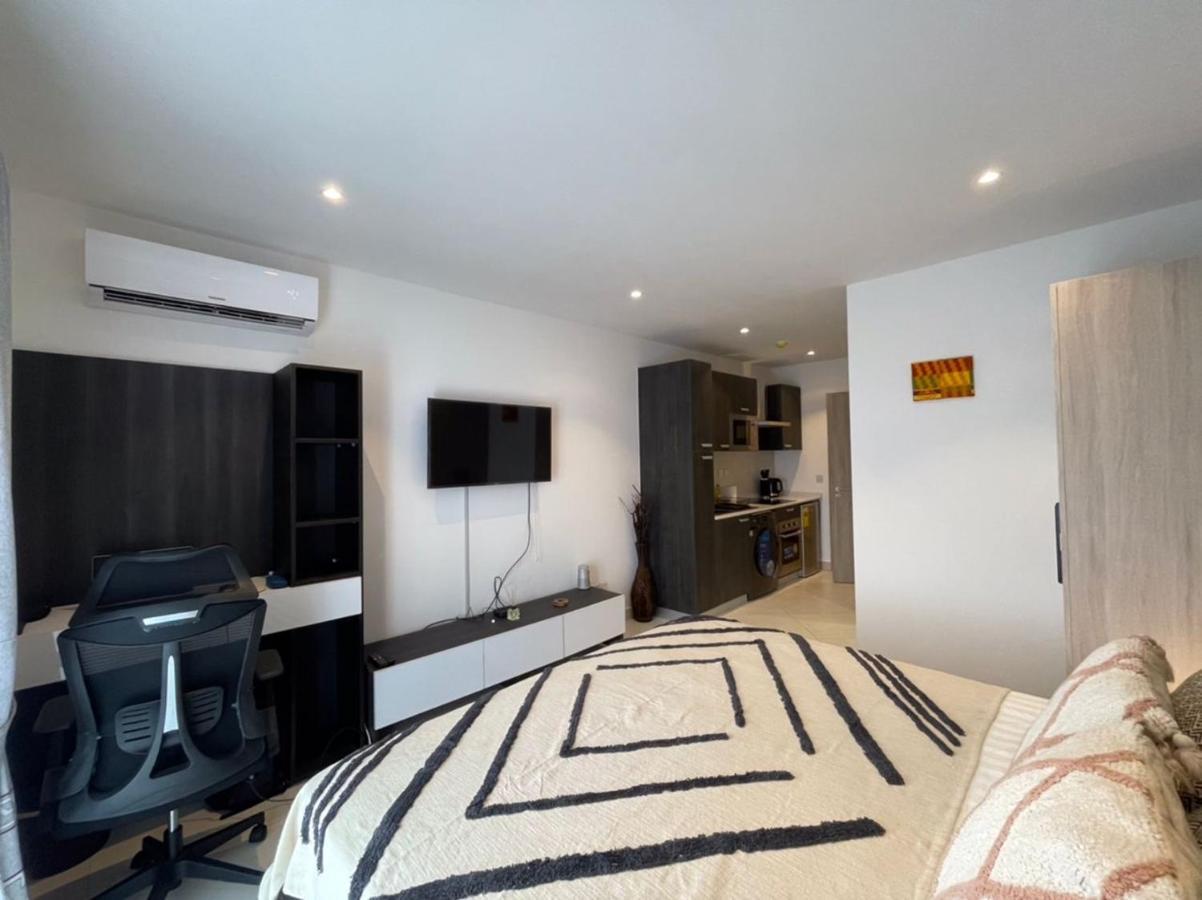 The Lennox Luxury Apartment Accra Luaran gambar
